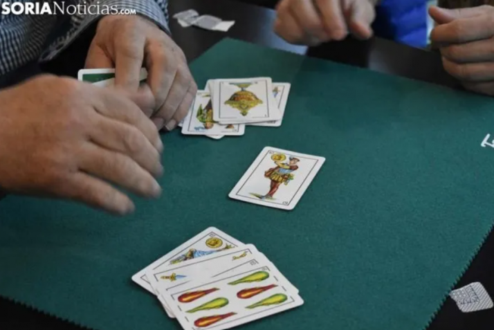 La Peña Madridista Soriana, preparada para su torneo de guiñote: 1.500€ en premios