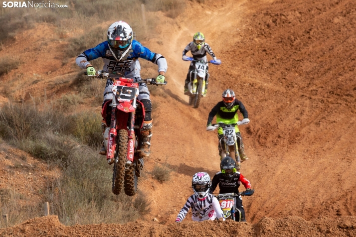 Tardelcuende, preparado para el Campeonato Cross Country Regional: 500 personas y mucho motor