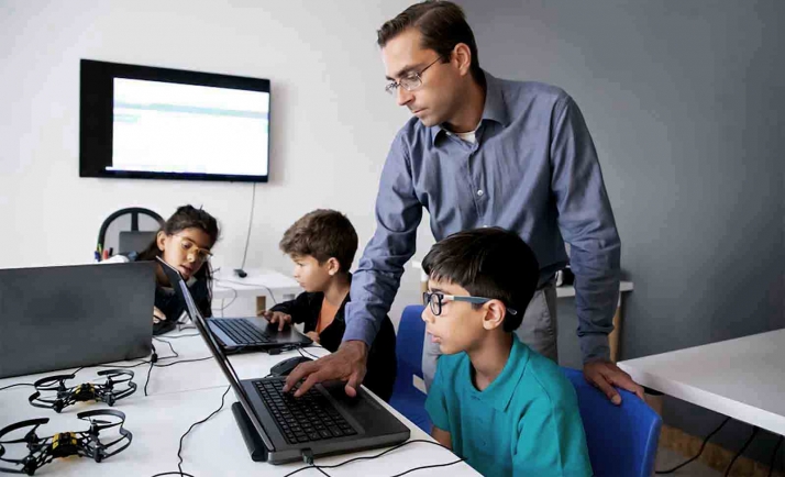 La Junta impulsa nuevos métodos de aprendizaje basados en el juego a través de las nuevas tecnologías