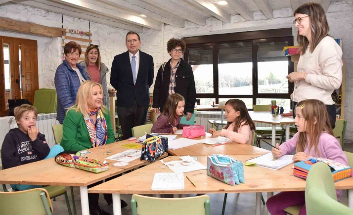 Yolanda de Gregorio destaca el compromiso de la Junta por la escuela rural
