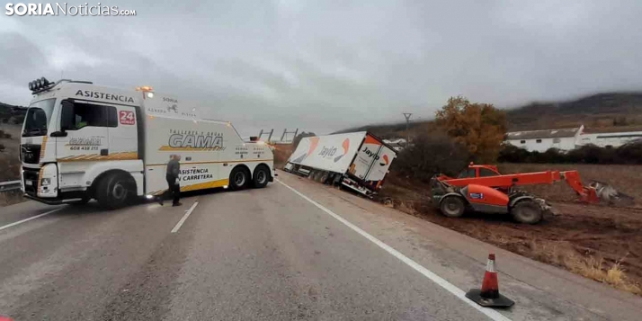 Retirado el camión accidentado ayer en Ólvega