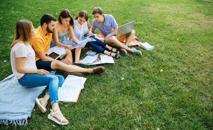 Las Erasmus Plus del Ayuntamiento recibe 40 solicitudes para realizar prácticas de FP en Europa