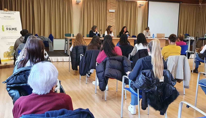 ADEMA reconoce a la mujer rural emprendedora