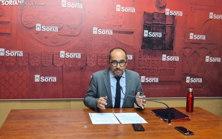 Luis Rey defiende la transparencia del Ayuntamiento en urbanismo y aclara el caso de Los Pajaritos