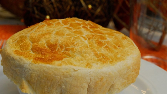 Crema de hongos tapado ccn hojaldre. /Canal cocina