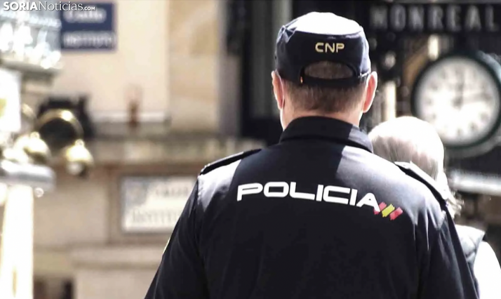 Entretienen a los empleados de una sucursal de la Caja Rural y sustraen 24.000€ que iban a depositarse en la caja fuerte