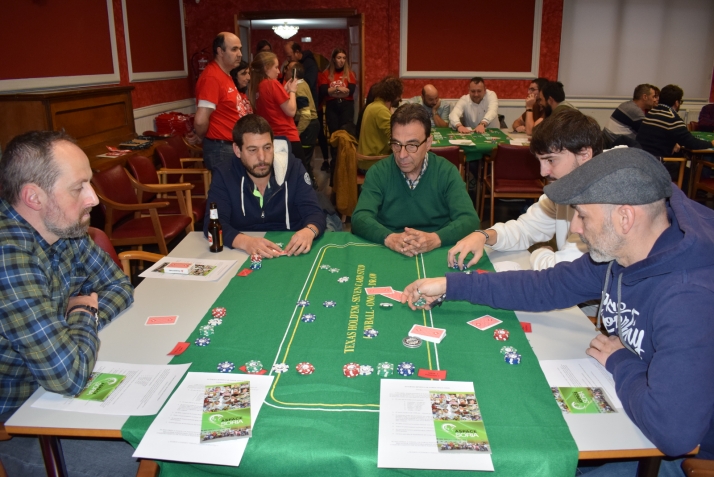 Más de medio centenar de jugadores en el XI Torneo Benéfico de Póker Aspace