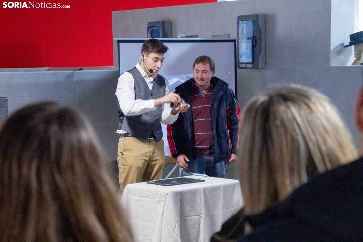 Fotos: la magia protagoniza la inauguración del Mercado Artesanal de Soria