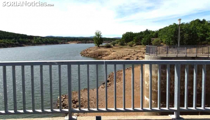 El embalse aumenta las reservas con 15,5 hectómetros más
