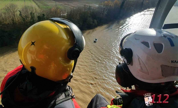 Rescatado el cuerpo de una de los dos ocupantes del ultraligero en el río Duero, a su paso por Villamarciel (Valladolid)