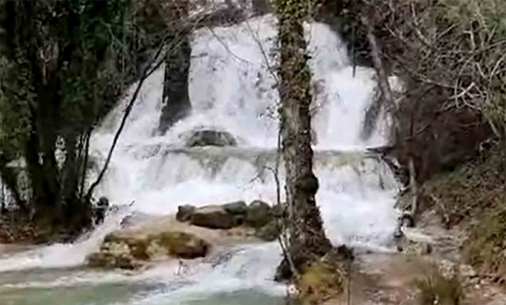 La cascada de La Toba sigue esplendorosa