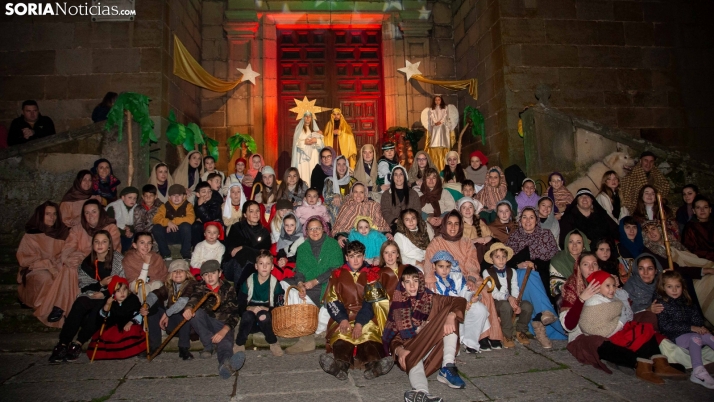 En imágenes: Vinuesa da vida a un Belén único