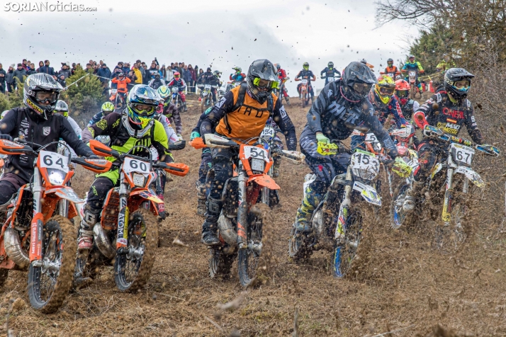 Fotos: los mejores pilotos de Castilla y León se dan cita en Tardelcuende 