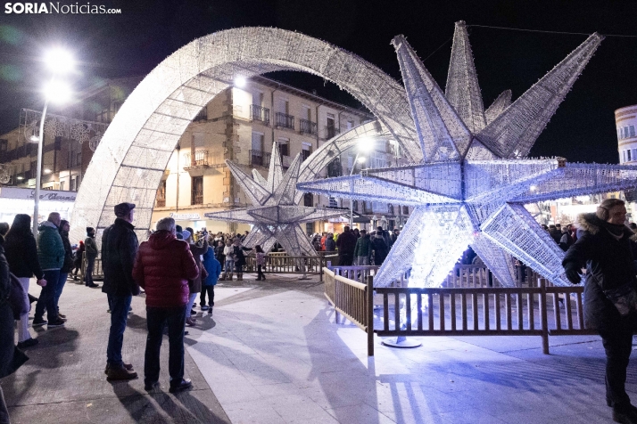 En imágenes: el encendido navideño deja frío a Soria 