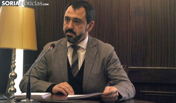 Muñoz Expósito acusa a Cs de faltar el respeto al Ayuntamiento con propuestas alejadas de la realidad