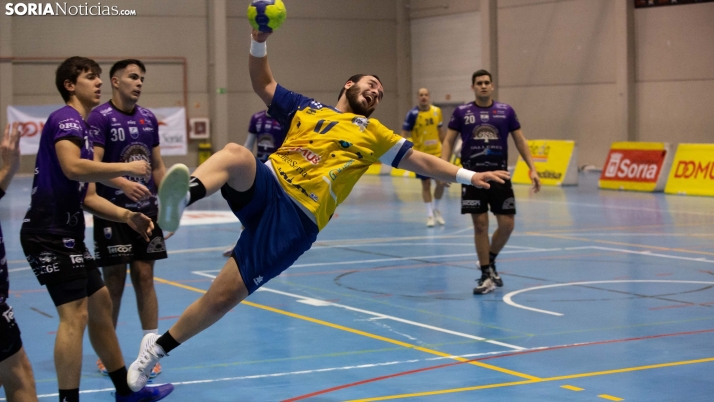 Ambientazo en el BM Soria contra CD Balopal