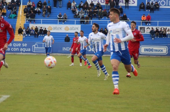 Alcoyano 0-0 Numancia: Ayesa y la mala puntería local dan un punto a los rojillos