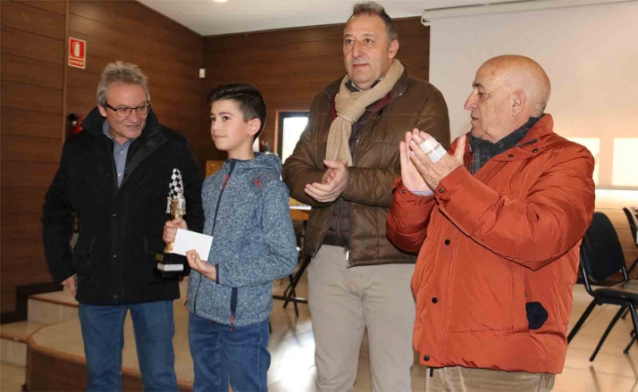 El joven Rodrigo Altelarrea se lleva el torneo de ajedrez de Golmayo