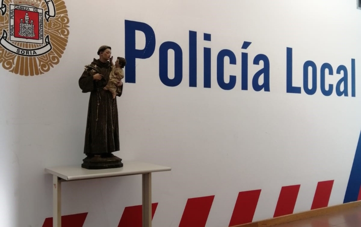 Recuperada la talla desaparecida de San Antonio en Soria
