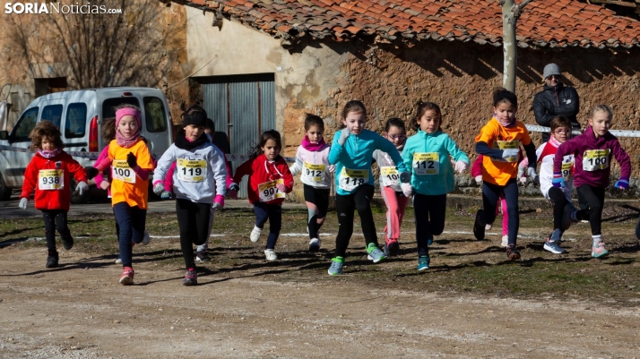 GALERÍA | El sol combate al frío en Los Llamosos