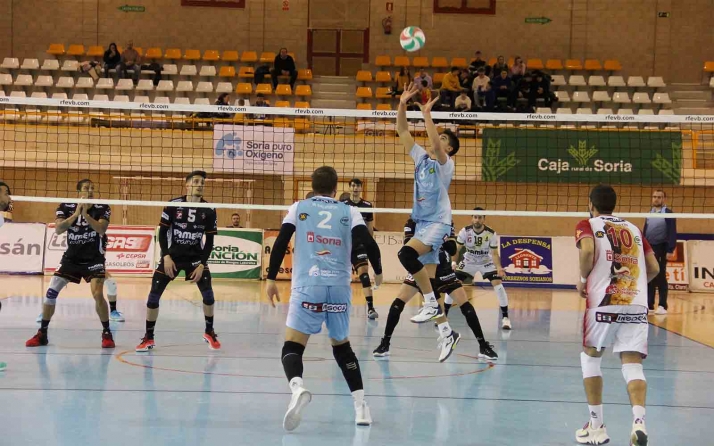 Lucas Lorente, mejor colocador de la jornada en la Superliga