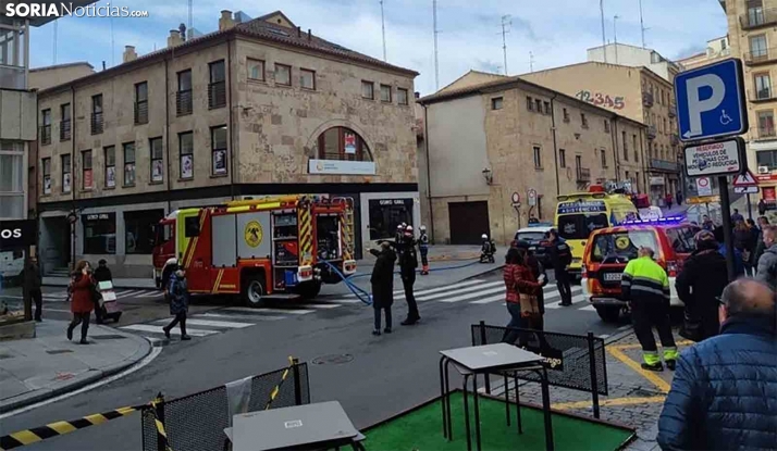 Trasladado con quemaduras tras un incendio en un restaurante de Salamanca