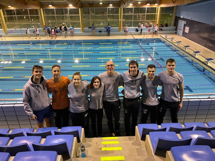 33 medallas y 2 récords de Castilla y León para el equipo de natación