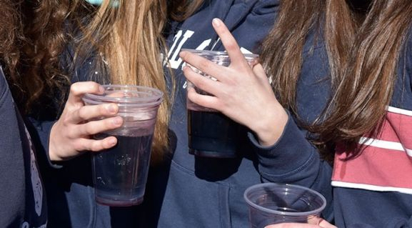 ¿A qué edad empiezan los jóvenes de Castilla y León a consumir alcohol, tabaco y cannabis?