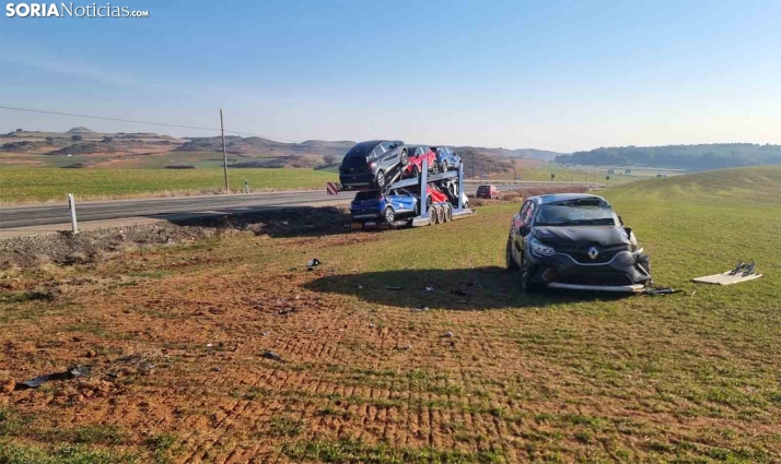 Laborioso rescate de vehículos en la N-122