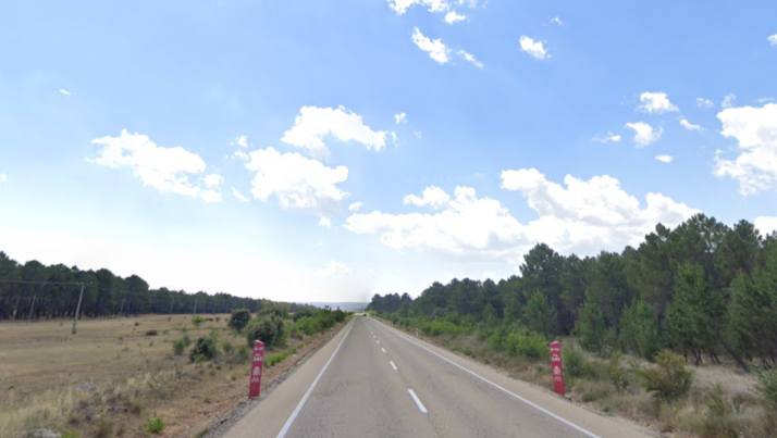 Dos heridos tras salirse de la vía el turismo en el que circulaban en Fuentelsaz de Soria