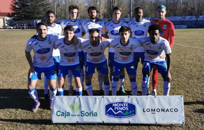 Empate del Almazán ante el líder y fin de la racha del Numancia B en Tercera