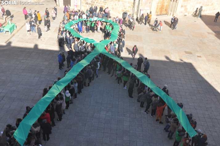 Fotos: Centenares de personas se concentran en Soria en el Día Mundial contra el Cáncer