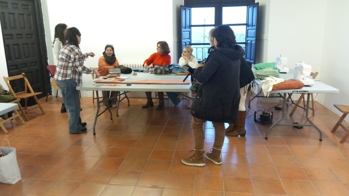 Ágreda cose sus propios trajes medievales para los Desposorios 