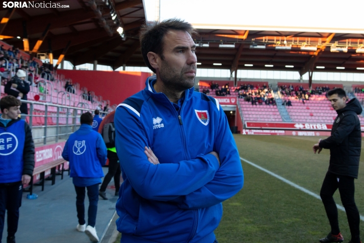 Iñaki Bea considera una locura que su puesto pueda estar en juego en Sabadell