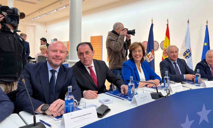 Serrano aboga en Orense por una mayor financiación a las diputaciones provinciales