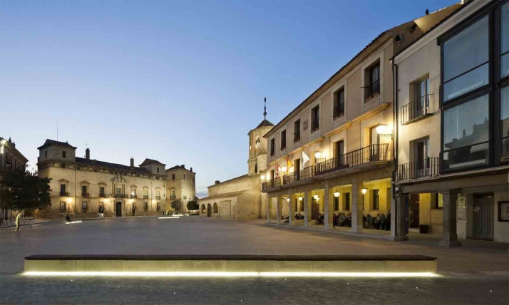 Almazán convoca dos plazas de policía municipal