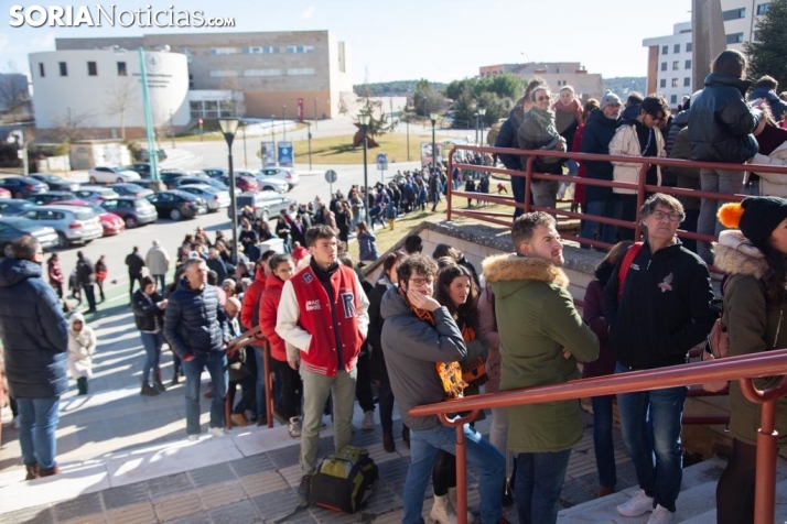 ¡Locura por la Copa en Soria!: Filas kilométricas para sacar una entrada para la final