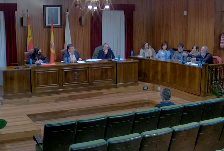 Almazán: De la inclusividad gatuna a las amenazas de denuncia en los juzgados