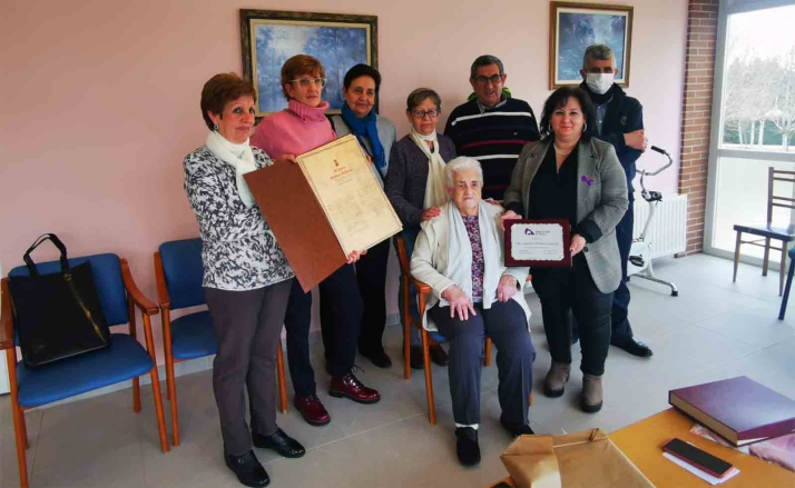 Gregoria Molinos cumple el siglo en Quintana