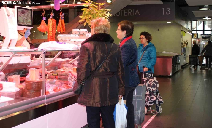 Castilla y León extiende las ayudas del comercio al por menor a los servicios de proximidad