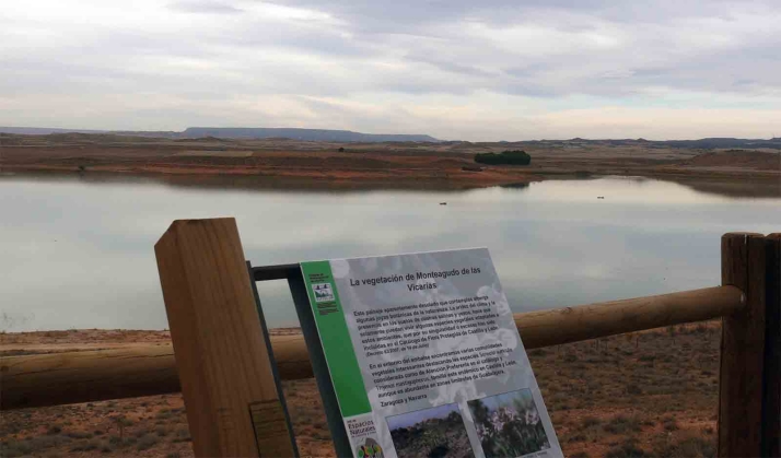 Monteagudo presenta un ambicioso plan a la Junta para poner en valor su embalse