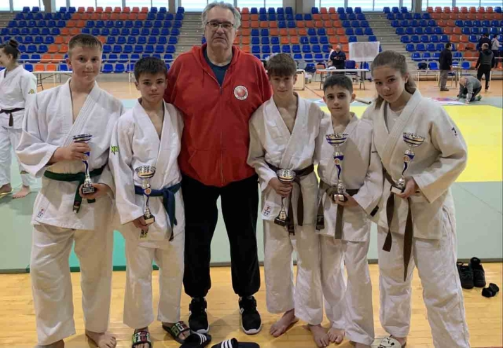 Medallas para los clubes de judo San José y Golmayo Camaretas en el Regional Infantil 