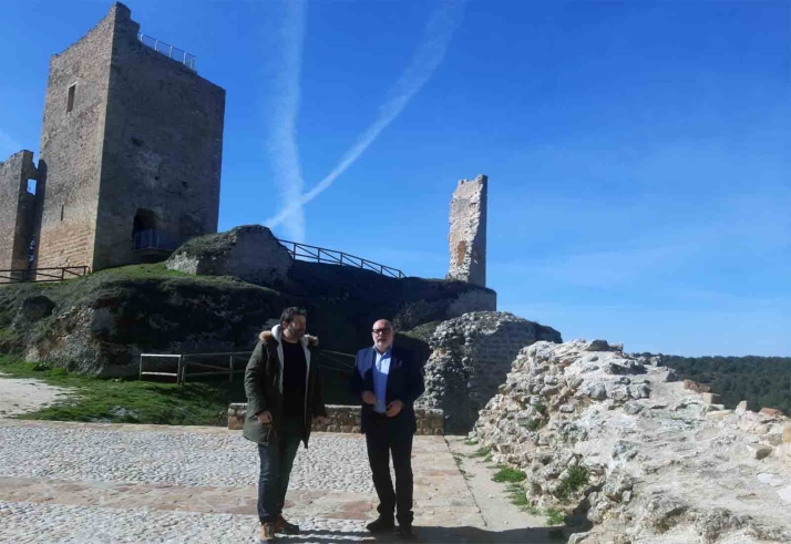 La conclusión de las obras del recinto amurallado de Calatañazor, más cerca