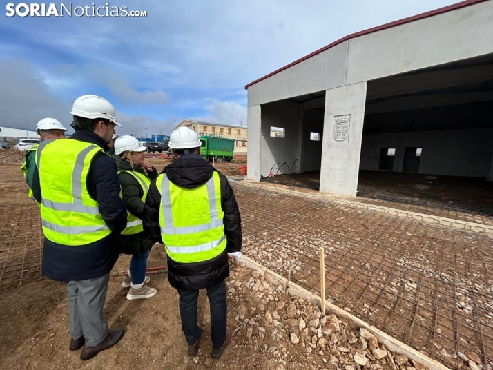 Cuenta atrás para la nave del operativo de incendios en Matalebreras: se espera en 3 meses