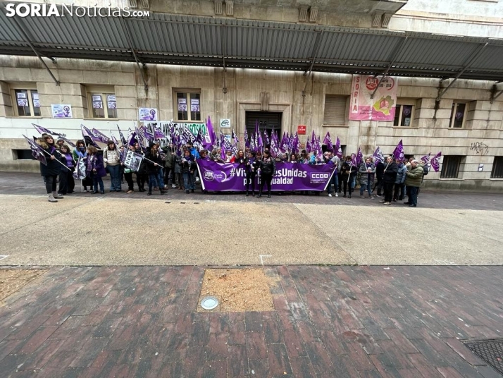 UGT y CCOO recuerdan en el 8M de Soria los ataques de la Junta contra los derechos de las mujeres