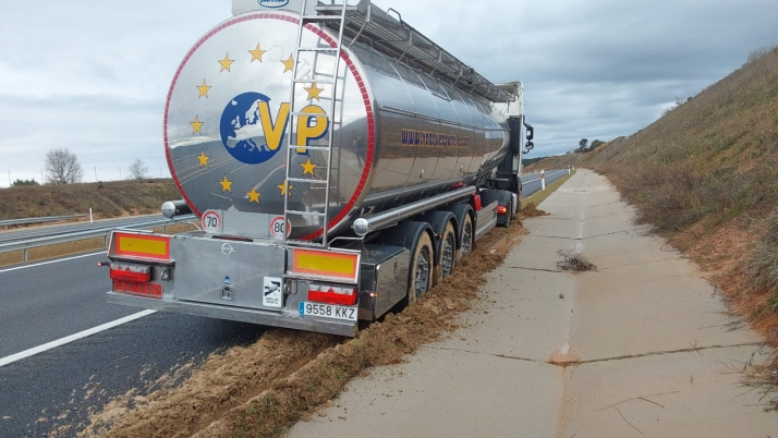 Rescatado un camión en la A-11 dirección Valladolid