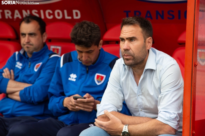 De las señas de identidad al partidazo, el discurso de Iñaki Bea que no cala en la afición