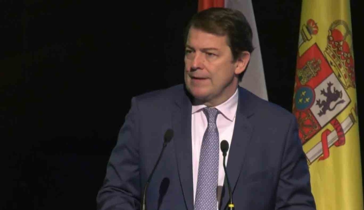 Para Mañueco hay tiempo de enfocar bien la transición de la automoción adaptada a la realidad empresarial y de la gente