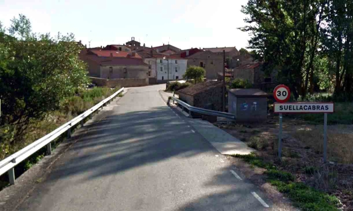 Suellacabras confía en sacar adelante su piscina climatizada