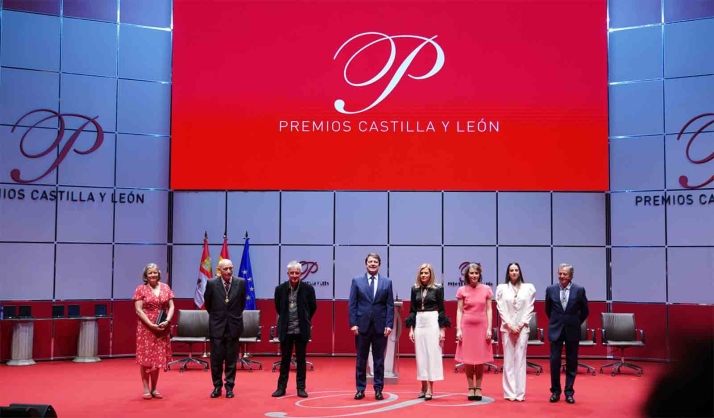 Mañueco invita a compartir la emoción que expresa el orgullo de ser, de sentir y de vivir Castilla y León